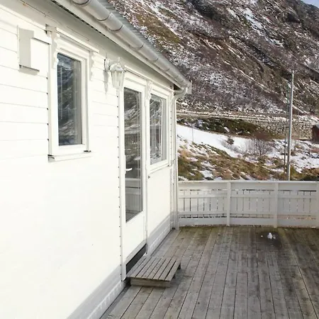 Feriehus Panoramic Seaview House And Cabin By The Sea