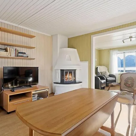 Panoramic Seaview House And Cabin By The Sea * Hovdan