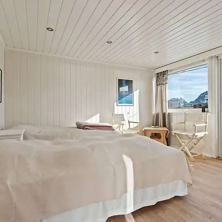 Feriehus Panoramic Seaview House And Cabin By The Sea *
